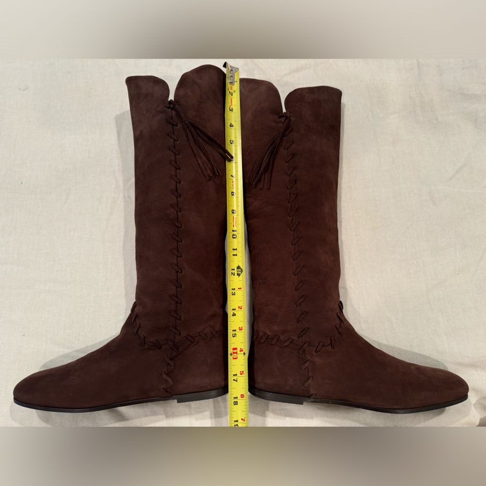 AlbertoGozzi made in Italy soft brown suede boots with fringe. Size39,5